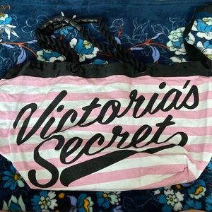 Victoria’s Secret tote